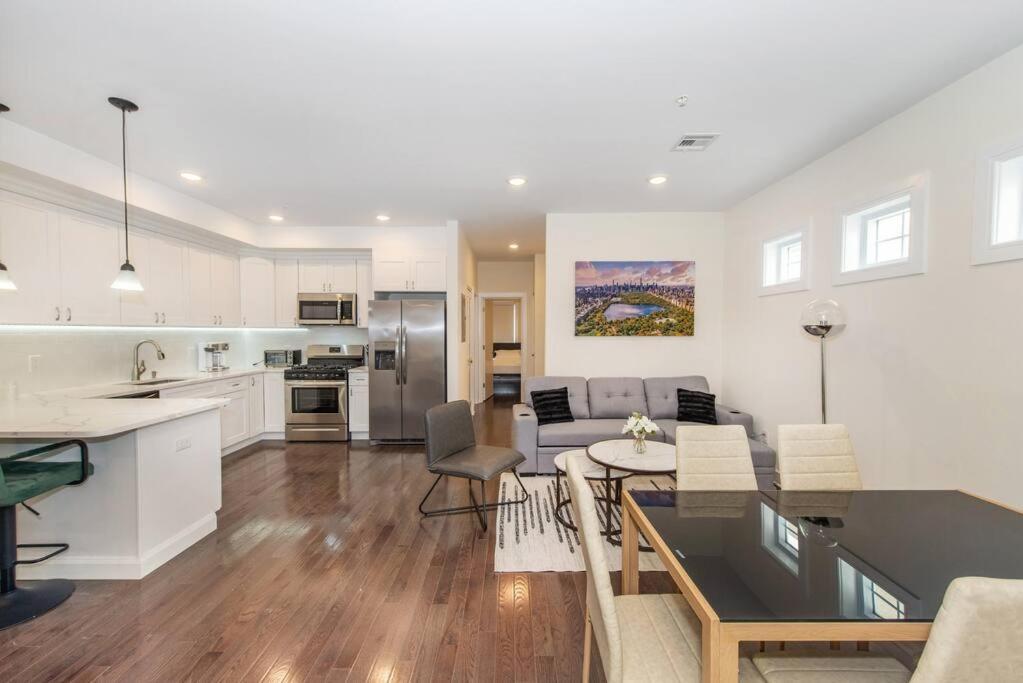 Stylish Chic Condo Nyc At Fingertips شمال بيرغن المظهر الخارجي الصورة